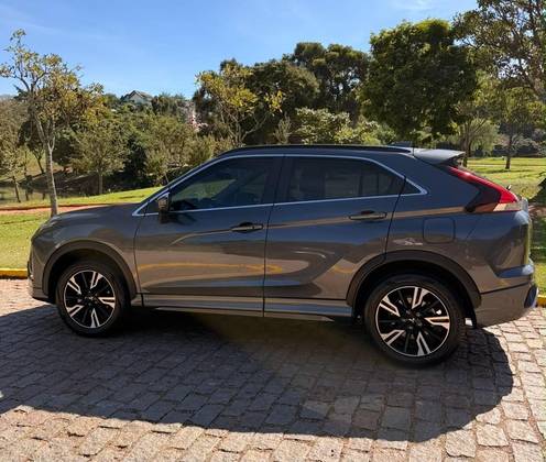 MITSUBISHI ECLIPSE CROSS 1.5 MIVEC TURBO GASOLINA HPE CVT MITSUBISHI ECLIPSE CROSS 1.5 MIVEC TURBO GASOLINA HPE CVT